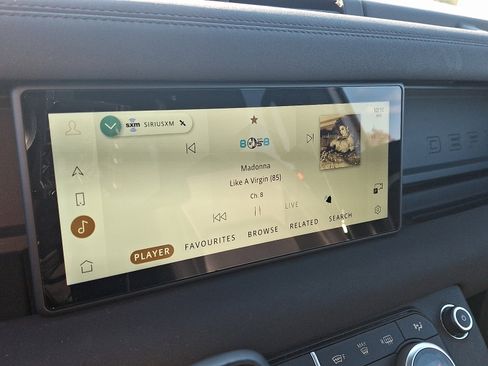 Used 2023 Land Rover Defender 110 X-Dynamic SE image 18