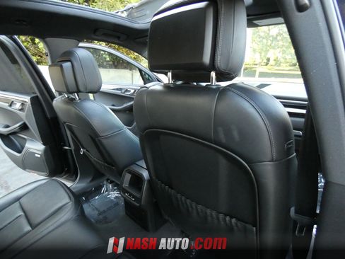 Used 2015 Porsche Macan S AWD/4WD image 35