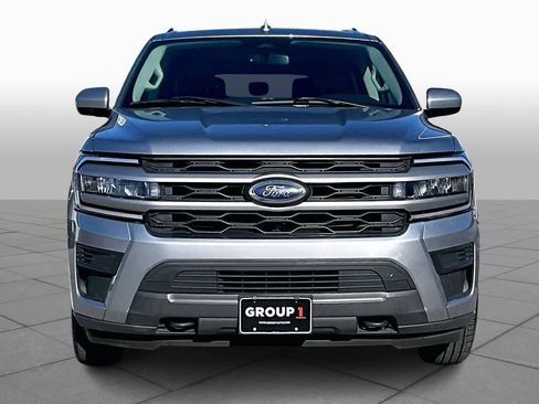 Used 2022 Ford Expedition Max XLT image 3