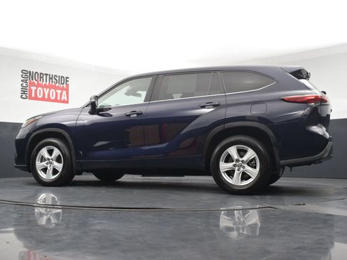 Used 2023 Toyota Highlander L FWD image 27