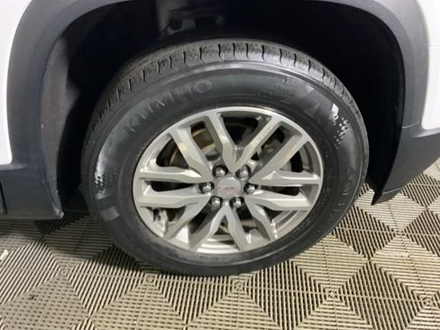 Used 2018 GMC Acadia SLE w/ Driver Alert Package I AWD/4WD image 12