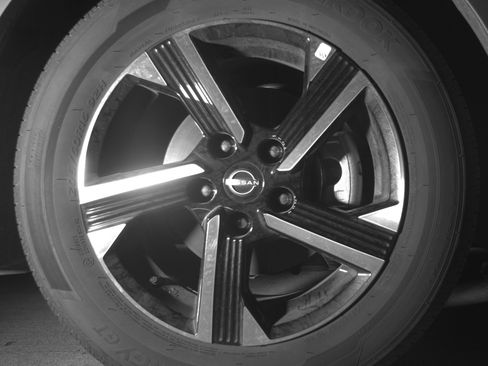 Used 2025 Nissan Sentra SV FWD image 13