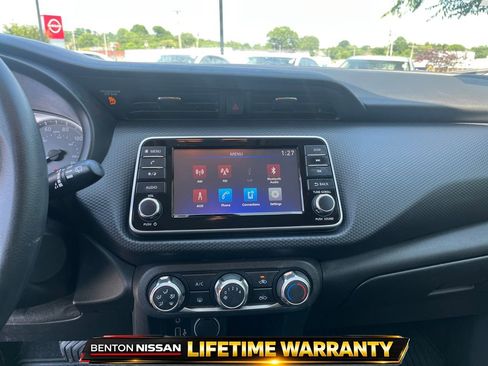 Used 2024 Nissan Kicks S FWD image 16