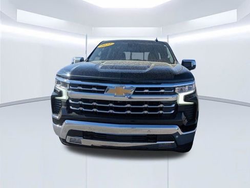 Used 2022 Chevrolet Silverado 1500 LTZ w/ LTZ Convenience Package II image 8