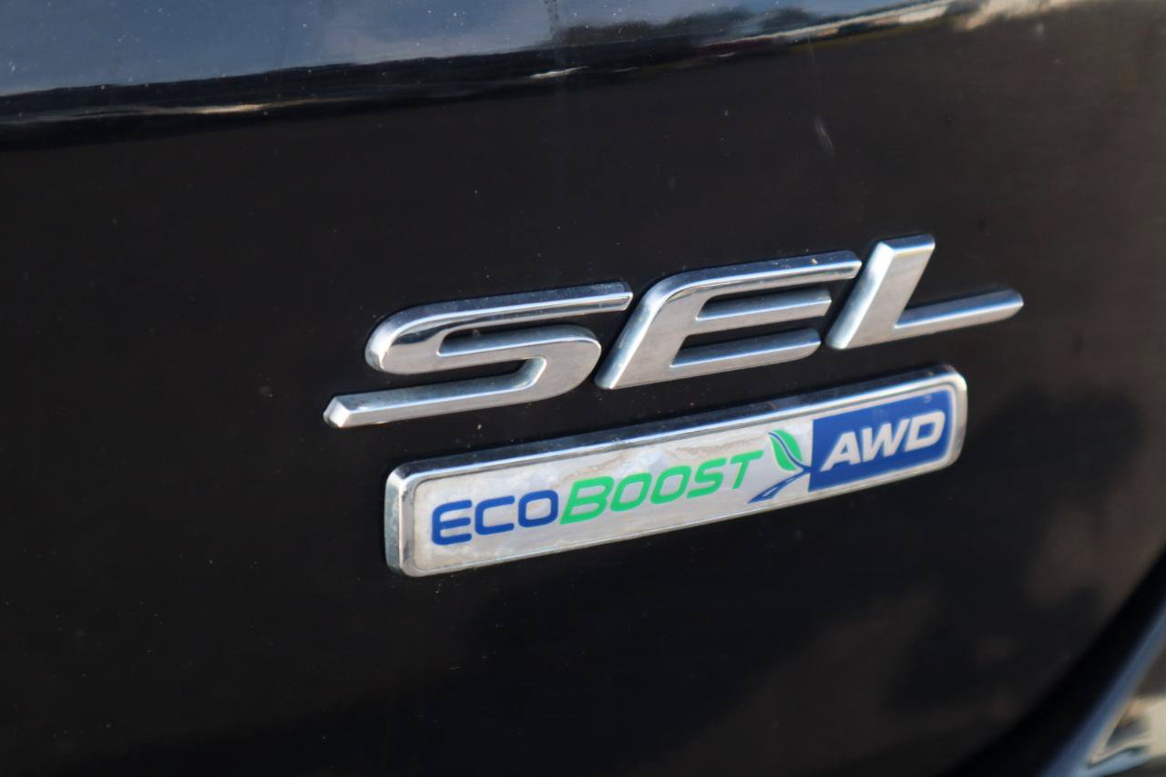 Used 2019 Ford Edge SEL w/ Equipment Group 201A AWD/4WD image 28
