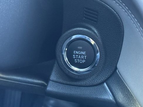 Used 2025 Subaru Outback Premium image 26