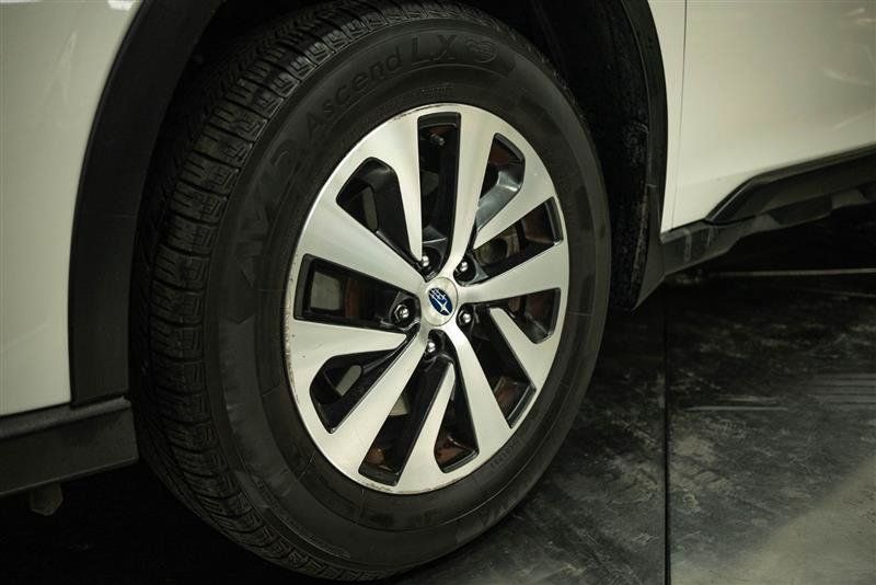 Used 2020 Subaru Outback Premium AWD/4WD image 3