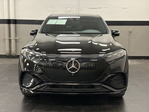 Used 2024 Mercedes-Benz EQS 450+ SUV image 4