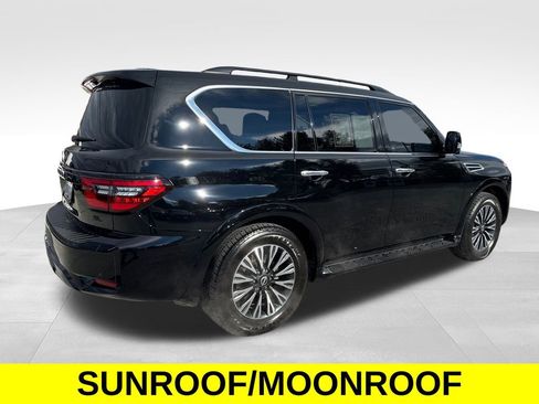 Used 2024 Nissan Armada SL w/ Midnight Edition Package image 6