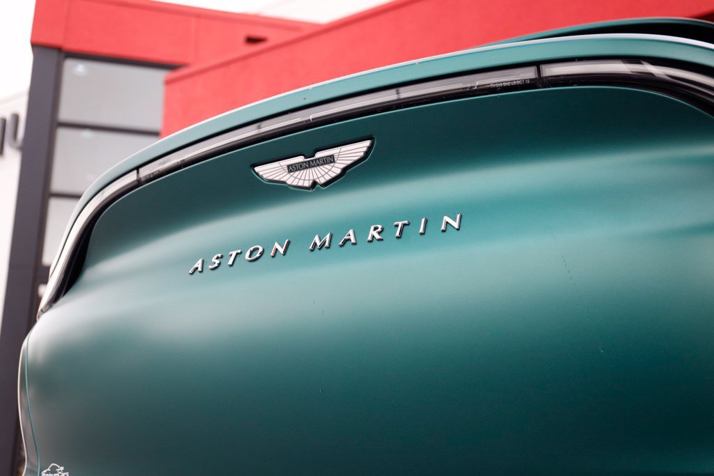 Used 2022 Aston Martin DBX AWD/4WD image 17