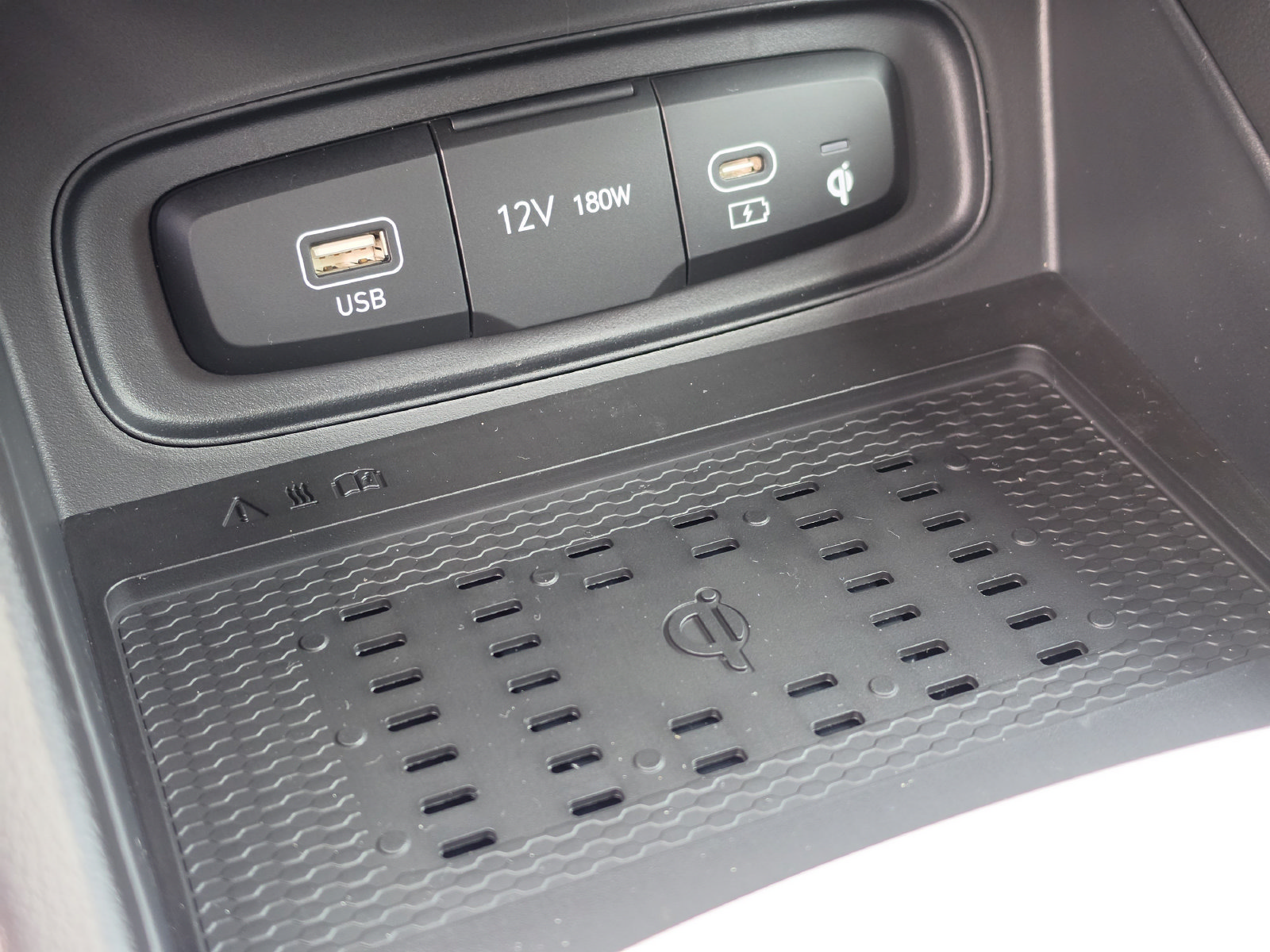 New 2026 Hyundai Venue SEL FWD image 27