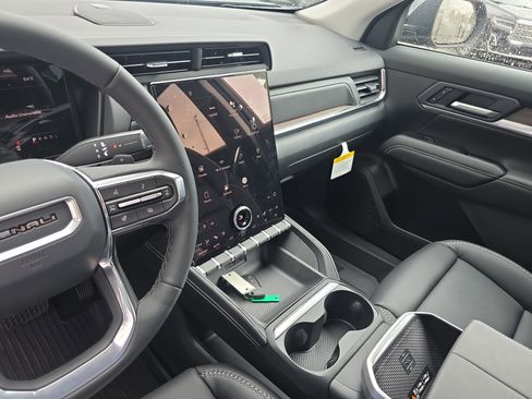 New 2026 GMC Terrain Denali w/ LPO, Floor Liner Package image 24