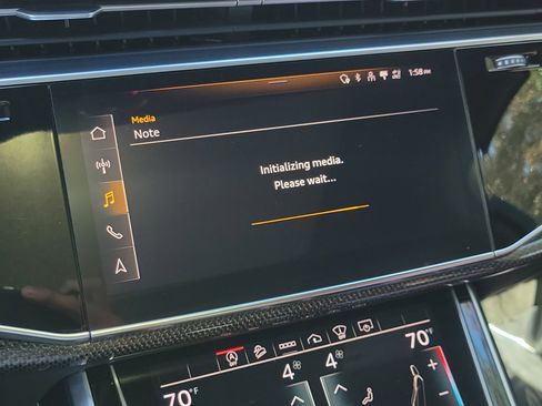 Used 2021 Audi SQ7 Prestige w/ Prestige Package image 24