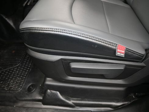 Used 2024 RAM 3500 Tradesman w/ Chrome Appearance Group image 14