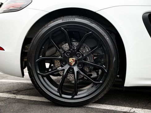 Certified 2024 Porsche 718 Boxster image 15