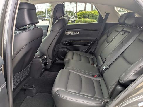 Used 2025 Genesis GV70 2.5T AWD/4WD image 14