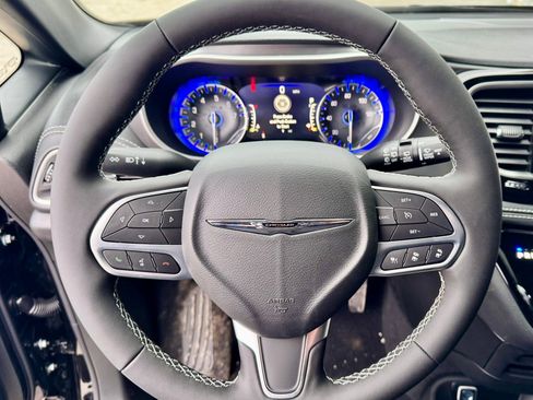 New 2026 Chrysler Pacifica Select FWD image 12