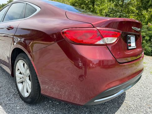 Used 2015 Chrysler 200 Limited FWD image 10