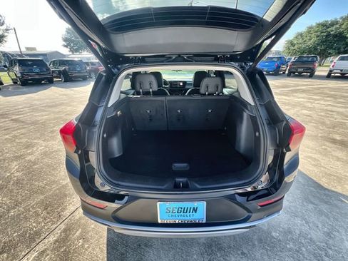 Used 2025 Buick Encore GX Preferred w/ Comfort Package FWD image 25