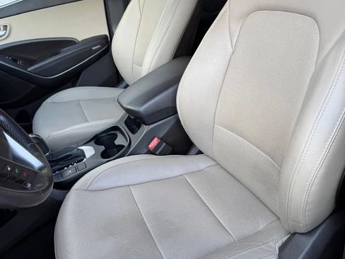 Used 2017 Hyundai Santa Fe Sport FWD image 8