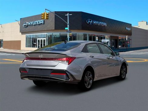 New 2026 Hyundai Elantra SEL Sport Premium FWD image 7