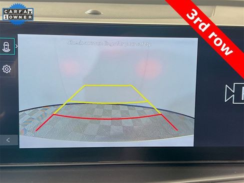 Certified 2025 Kia Sorento LX image 14