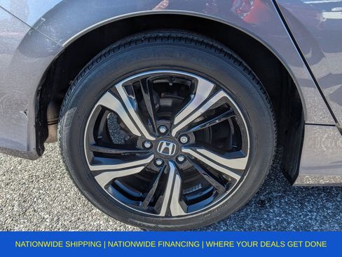 Used 2017 Honda Civic Touring image 14