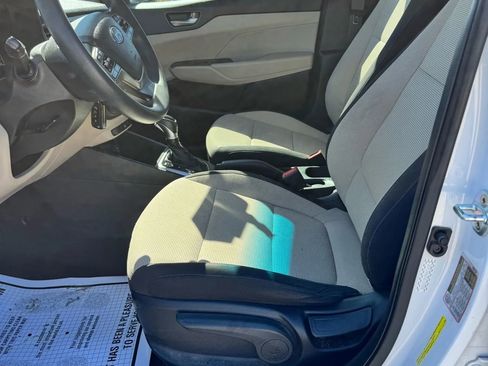 Used 2022 Hyundai Accent SE image 10