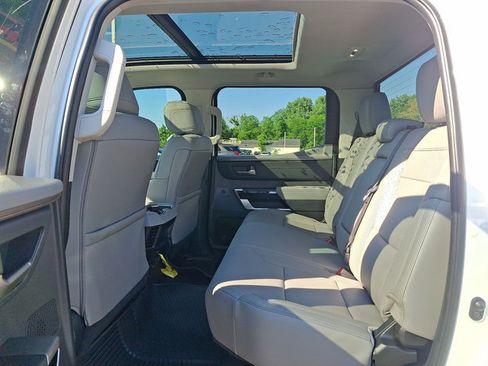 Used 2023 Toyota Tundra Limited w/ Power Package AWD/4WD image 21