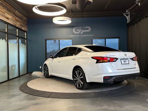 Used 2022 Nissan Altima 2.5 SR image 5