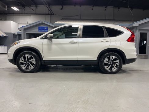 Used 2016 Honda CR-V Touring image 4
