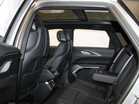 Certified 2024 Cadillac Lyriq Sport AWD/4WD image 9