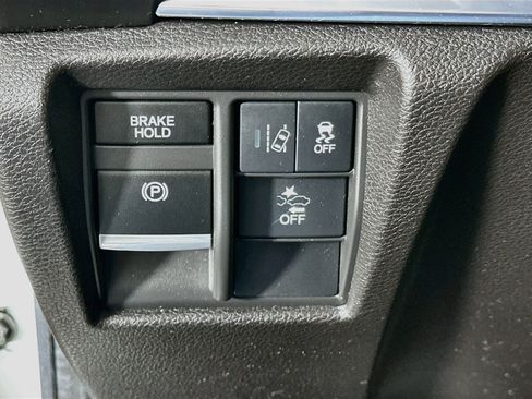 Used 2020 Acura MDX FWD image 16