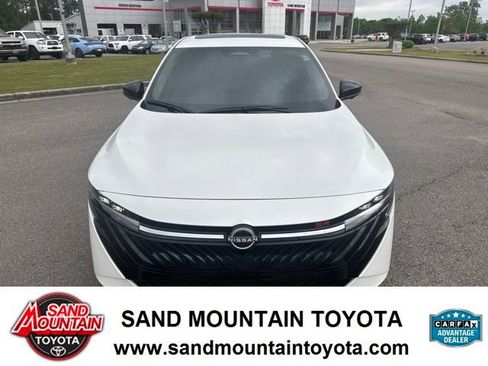 Used 2026 Nissan Sentra SR w/ SR Premium Package FWD image 8
