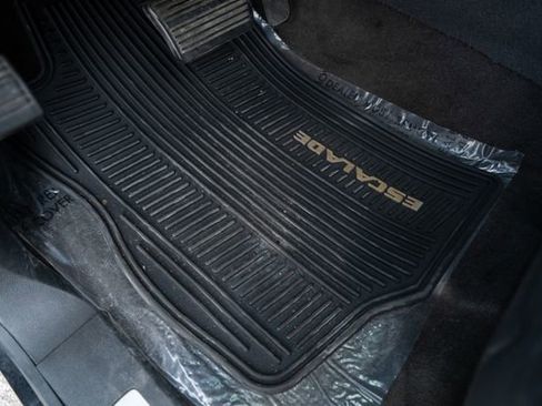 Used 2013 Cadillac Escalade Platinum image 28