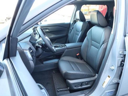 New 2026 Nissan Rogue SV image 10