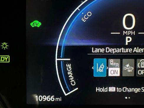 Used 2026 Toyota Camry SE FWD image 24