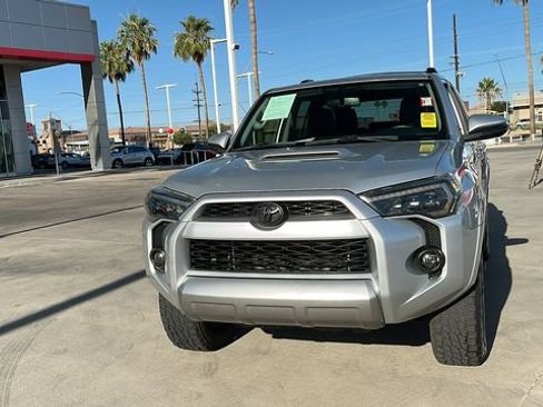 Used 2019 Toyota 4Runner TRD Off-Road Premium AWD/4WD image 2