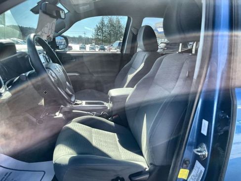 Used 2018 Toyota Tacoma SR5 image 15