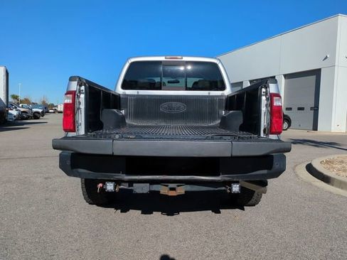 Used 2010 Ford F250 XLT image 11
