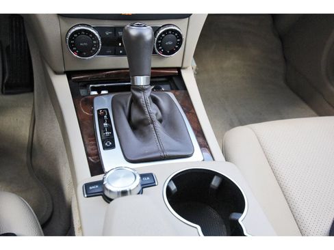 Used 2013 Mercedes-Benz C 250 Sedan image 29