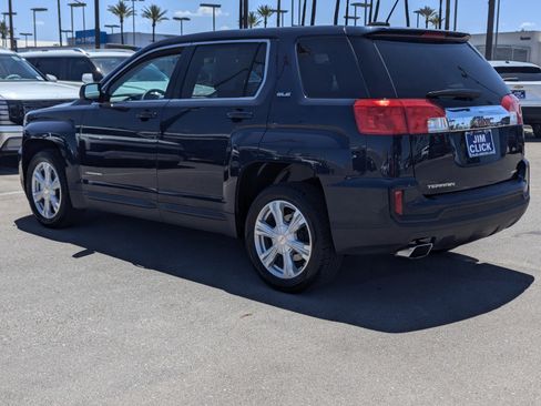 Used 2017 GMC Terrain SLE AWD/4WD image 4