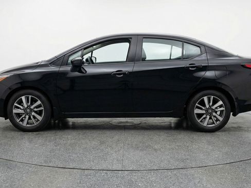 Used 2025 Nissan Versa SV FWD image 5