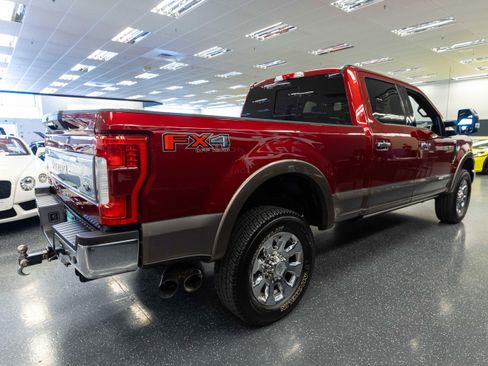 Used 2019 Ford F250 King Ranch w/ King Ranch Ultimate Package AWD/4WD image 5