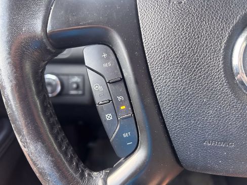 Used 2017 Buick Enclave Leather AWD/4WD image 30