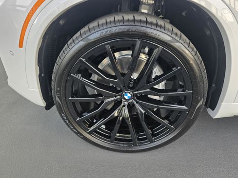 New 2026 BMW X5 xDrive40i w/ M Sport Package image 10