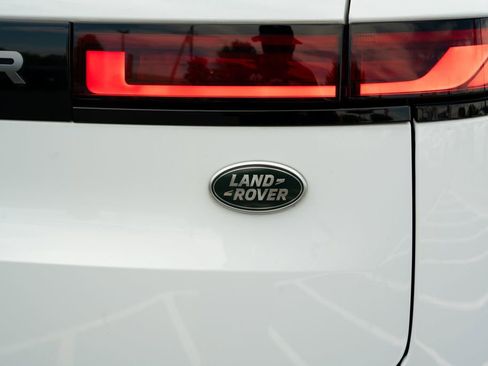 Used 2023 Land Rover Range Rover Sport SE AWD/4WD image 14