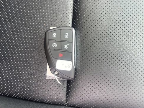 Used 2024 Chevrolet Traverse RS w/ LPO, Floor Liner Package image 7