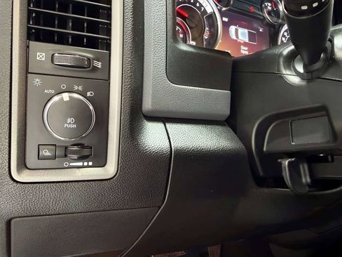 Used 2019 RAM 1500 Express w/ Wheel & Sound Group AWD/4WD image 35