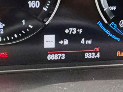 Used 2021 BMW X1 sDrive28i image 8